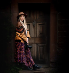 18pts – Christopher Jones – Girl with Camera