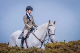 Veronika_Zolotoverkha-PDI-17pts-Through_the_heather