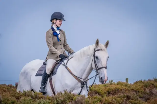 Veronika_Zolotoverkha-PDI-17pts-Through_the_heather